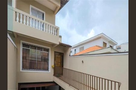 Casa à venda com 217m², 4 quartos e 4 vagas