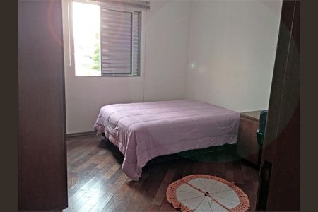 Casa à venda com 217m², 4 quartos e 4 vagas