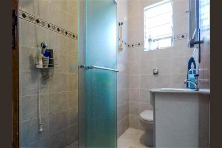Casa à venda com 217m², 4 quartos e 4 vagas