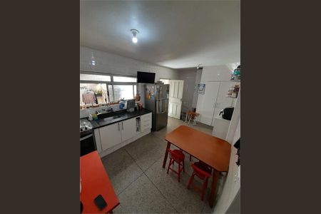 Casa à venda com 150m², 3 quartos e 2 vagas