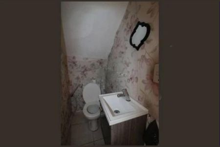 Casa à venda com 68m², 2 quartos e 1 vaga