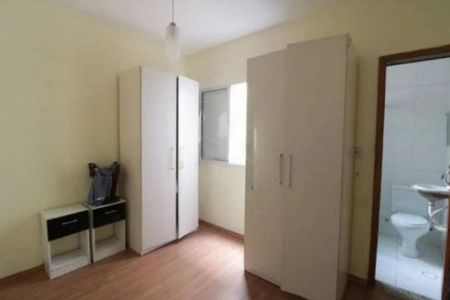 Casa à venda com 68m², 2 quartos e 1 vaga