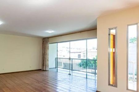 Casa à venda com 288m², 3 quartos e 4 vagas