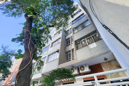 Apartamento à venda com 42m², 1 quarto e sem vagaFachada