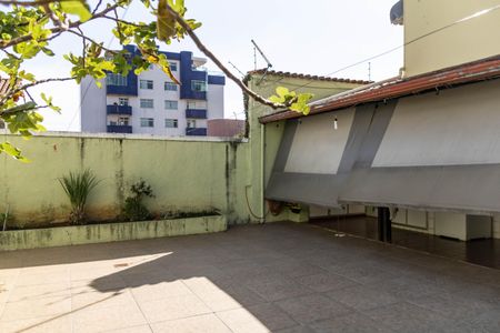 Casa à venda com 300m², 4 quartos e 3 vagasQuintal