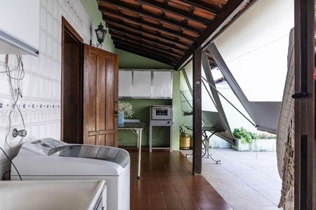 Casa à venda com 300m², 4 quartos e 3 vagasÁrea de Serviço