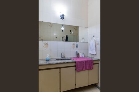 Casa à venda com 300m², 4 quartos e 3 vagasBanheiro Social