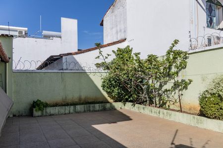 Casa à venda com 300m², 4 quartos e 3 vagasQuintal