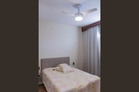 Casa à venda com 300m², 4 quartos e 3 vagasSuíte