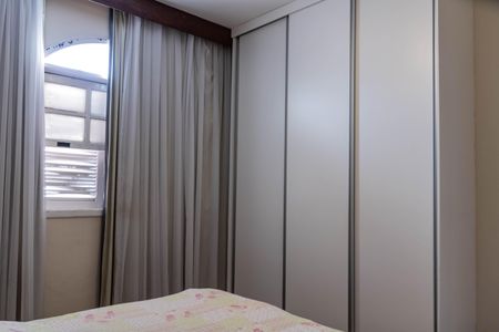 Casa à venda com 300m², 4 quartos e 3 vagasSuíte