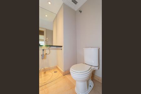 Apartamento para alugar com 373m², 5 quartos e 5 vagas Apartamento para alugar com 373m², 5 quartos e 5 vagasLavabo