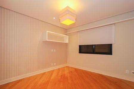 Apartamento para alugar com 373m², 5 quartos e 5 vagas Apartamento para alugar com 373m², 5 quartos e 5 vagasSuíte 3