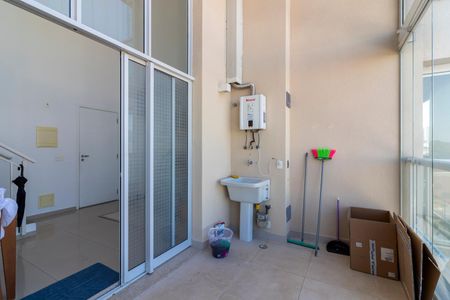 Apartamento à venda com 64m², 2 quartos e 1 vaga Apartamento à venda com 64m², 2 quartos e 1 vagaÁrea de Serviço