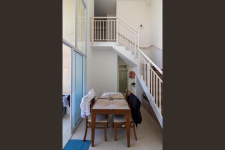 Apartamento à venda com 64m², 2 quartos e 1 vaga Apartamento à venda com 64m², 2 quartos e 1 vagaSala