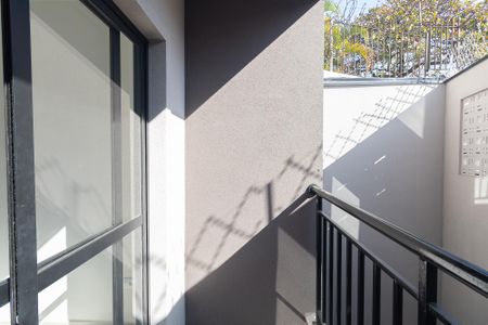 Apartamento à venda com 44m², 2 quartos e sem vaga Apartamento à venda com 44m², 2 quartos e sem vagaVaranda