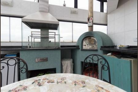 Apartamento à venda com 198m², 3 quartos e 3 vagas