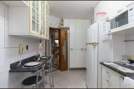 Apartamento à venda com 198m², 3 quartos e 3 vagas