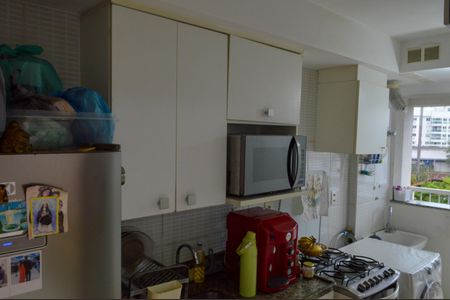Apartamento à venda com 61m², 2 quartos e 1 vagaCozinha 