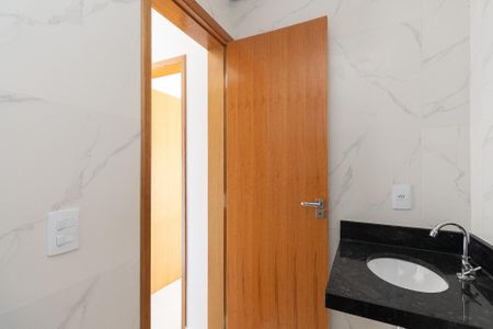 Apartamento à venda com 45m², 1 quarto e sem vaga Apartamento à venda com 45m², 1 quarto e sem vagaBanheiro Social