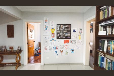 Apartamento à venda com 133m², 4 quartos e 2 vagasEscritório