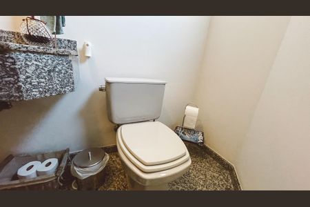 Apartamento à venda com 133m², 4 quartos e 2 vagasLavabo