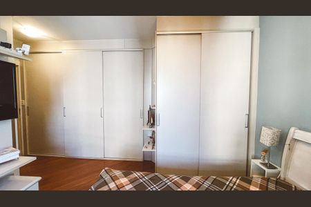 Apartamento à venda com 133m², 4 quartos e 2 vagasSuíte 3