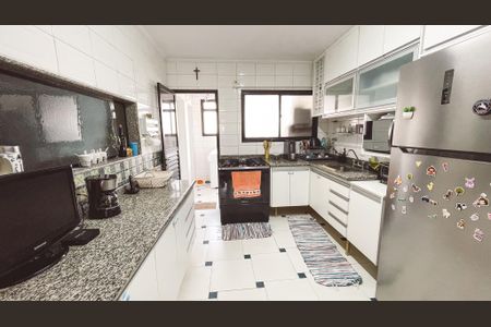 Apartamento à venda com 133m², 4 quartos e 2 vagasCozinha