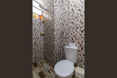 Apartamento à venda com 48m², 2 quartos e 1 vaga Apartamento à venda com 48m², 2 quartos e 1 vagaBanheiro