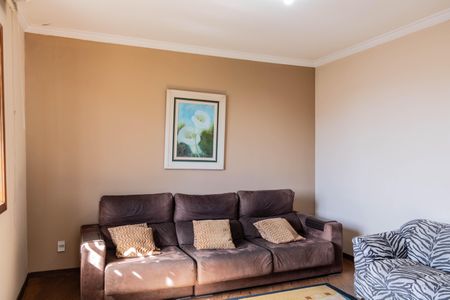 Casa à venda com 320m², 4 quartos e 3 vagasQuarto