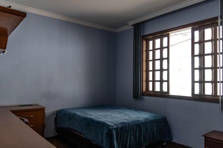 Casa à venda com 320m², 4 quartos e 3 vagasSemi Suíte