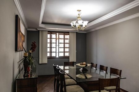 Casa à venda com 320m², 4 quartos e 3 vagasCopa