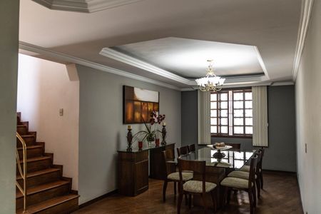 Casa à venda com 320m², 4 quartos e 3 vagasCopa