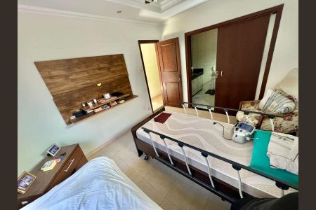 Casa à venda com 263m², 6 quartos e 3 vagasQuarto 1 - Suíte