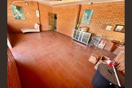 Casa à venda com 263m², 6 quartos e 3 vagasÁrea Externa