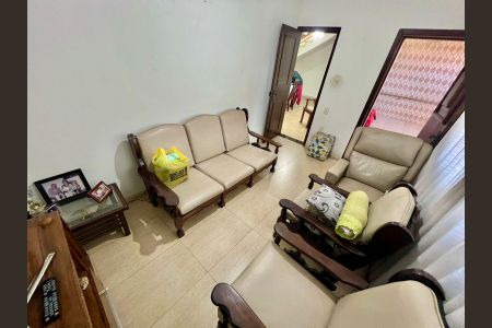 Casa à venda com 263m², 6 quartos e 3 vagasSala 1