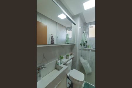 Apartamento à venda com 52m², 2 quartos e 1 vaga Apartamento à venda com 52m², 2 quartos e 1 vagaBanheiro Social