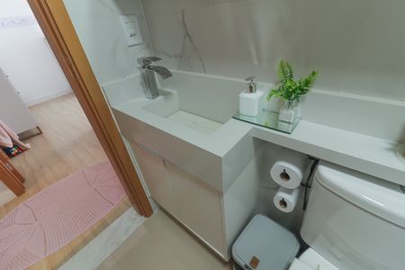 Apartamento à venda com 52m², 2 quartos e 1 vaga Apartamento à venda com 52m², 2 quartos e 1 vagaBanheiro Social