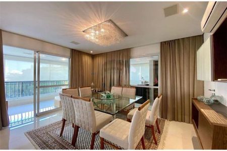 Apartamento à venda com 245m², 4 quartos e 4 vagas