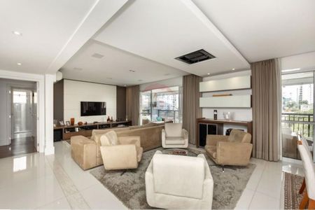 Apartamento à venda com 245m², 4 quartos e 4 vagas