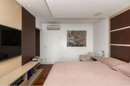 Apartamento à venda com 245m², 4 quartos e 4 vagas