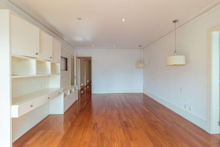 Apartamento à venda com 351m², 4 quartos e 4 vagas