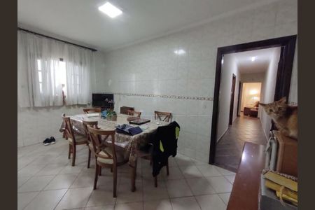Casa à venda com 100m², 3 quartos e 4 vagas