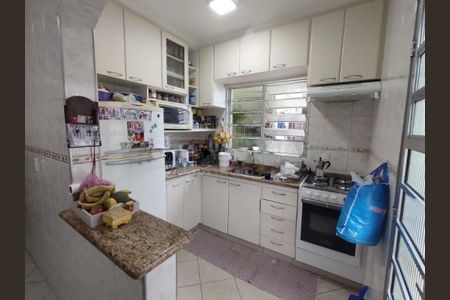 Casa à venda com 100m², 3 quartos e 4 vagas