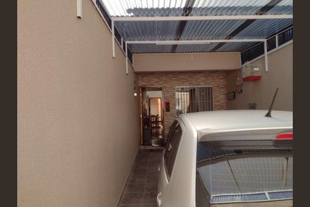 Casa à venda com 68m², 2 quartos e 2 vagas