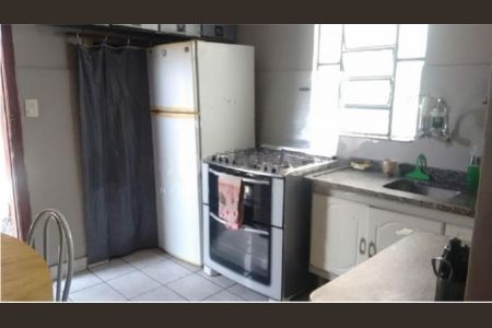 Casa à venda com 176m², 4 quartos e 4 vagas