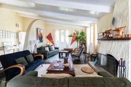 Casa à venda com 300m², 4 quartos e 4 vagas