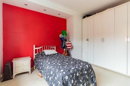 Casa à venda com 300m², 4 quartos e 4 vagas