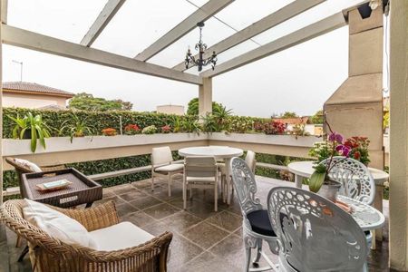 Casa à venda com 300m², 4 quartos e 4 vagas