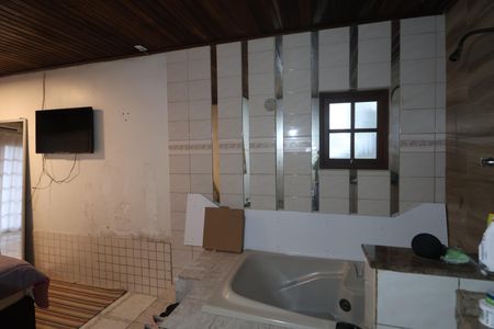Casa à venda com 200m², 3 quartos e 3 vagasBanheiro da Suíte 2
