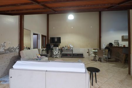 Casa à venda com 200m², 3 quartos e 3 vagasEspaço Gourmet